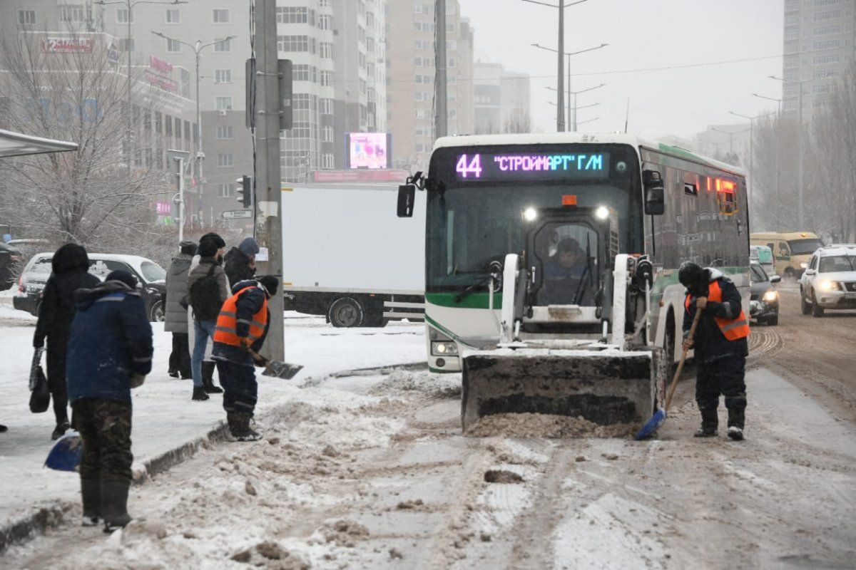 Астанада автобустардың қозғалыс жылдамдығы төмендеді